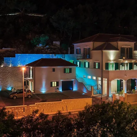 With Swimming Pool Hvar - 22431 *