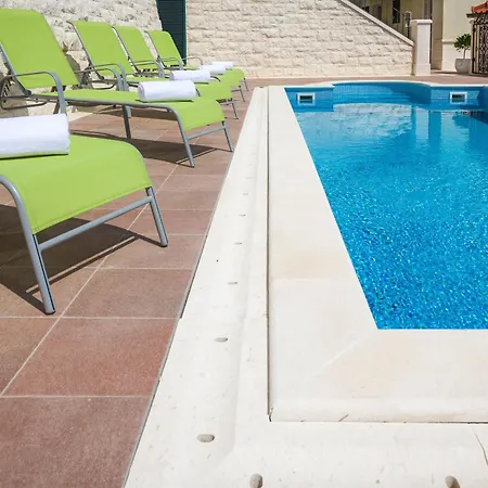 Apartamento With Swimming Pool Hvar - 22431 *