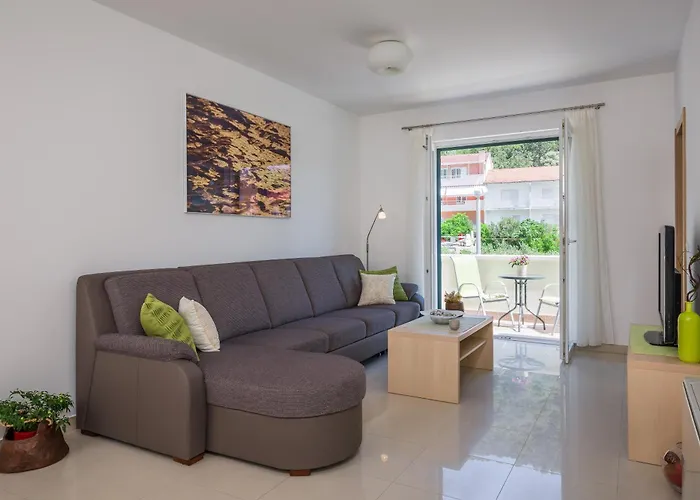 With Swimming Pool Hvar - 22431 * 赫瓦尔