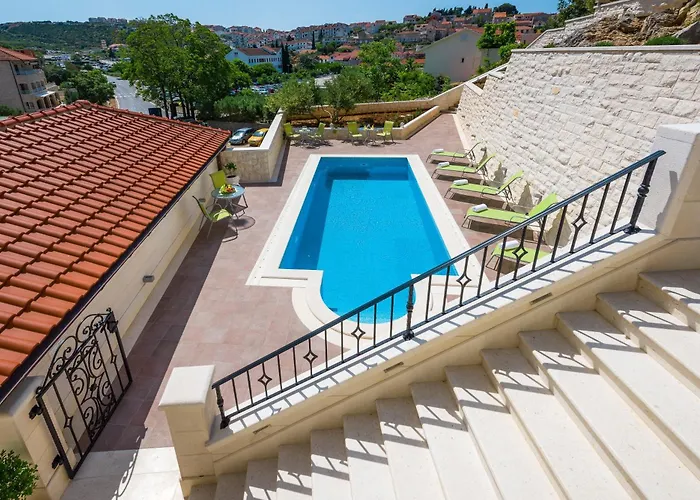 公寓 With Swimming Pool Hvar - 22431 赫瓦尔