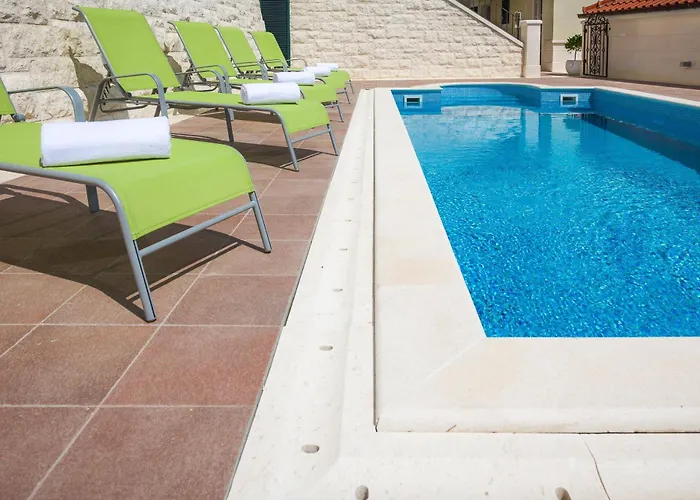 公寓 With Swimming Pool Hvar - 22431 *