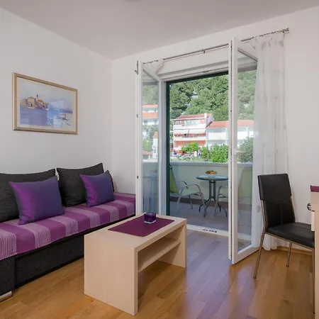 With Swimming Pool Hvar - 22431 Apartman Hvar Town