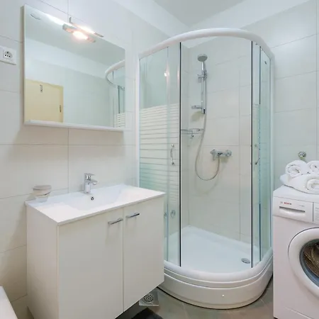 Apartman With Swimming Pool Hvar - 22431 *