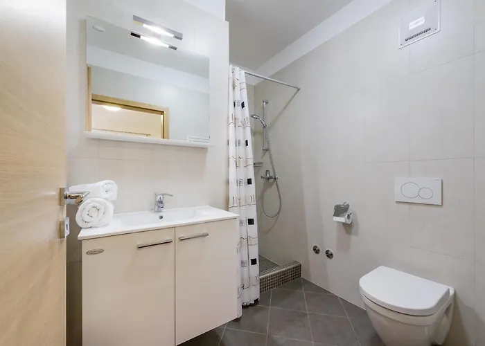 With Swimming Pool Hvar - 22431 * هفار