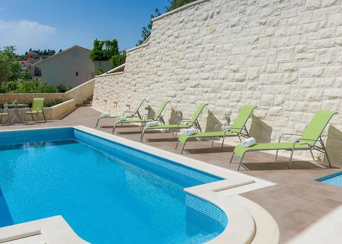 With Swimming Pool Hvar - 22431 *